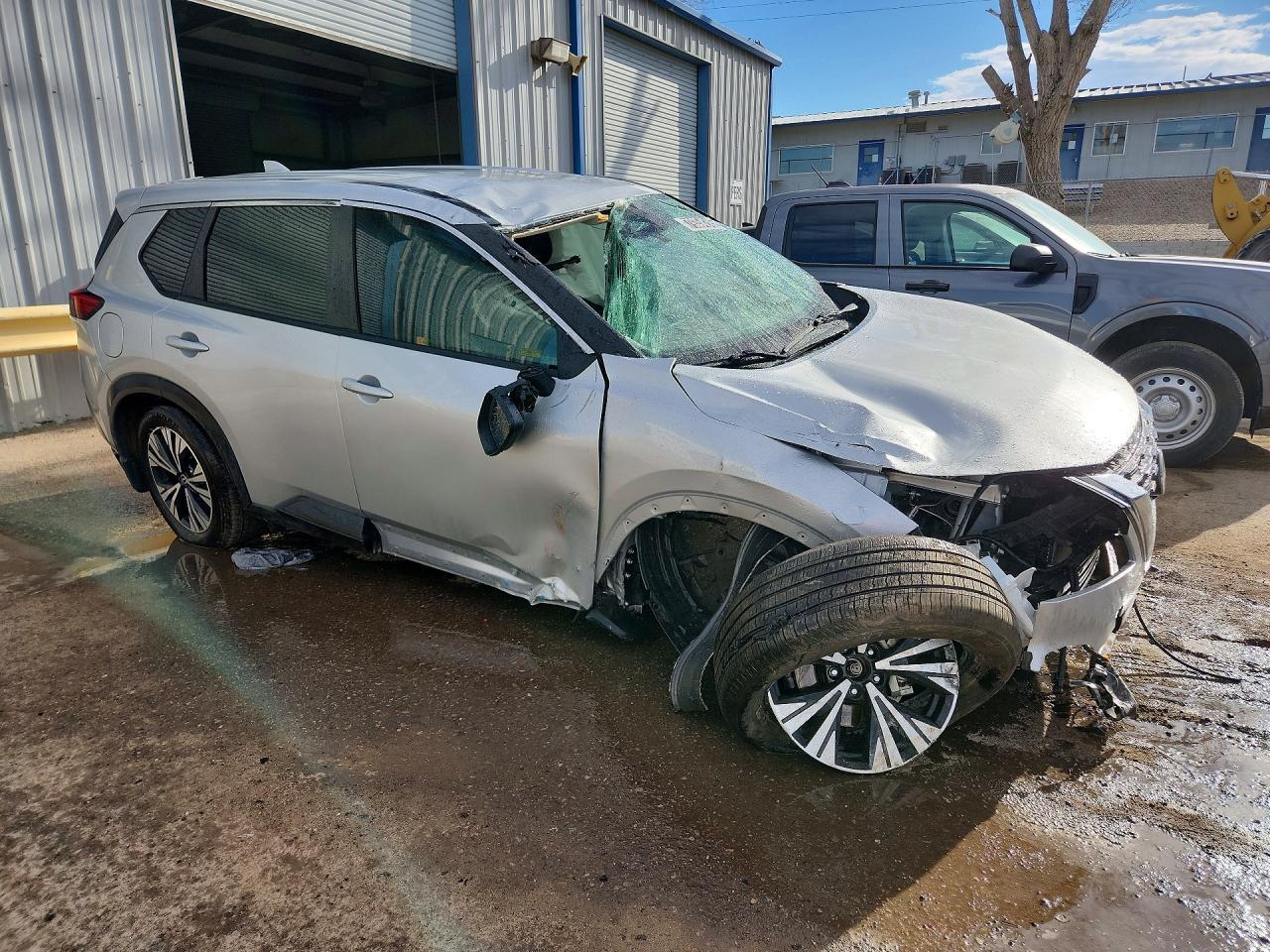 2023 Nissan Rogue Sv - zdjęcie 4