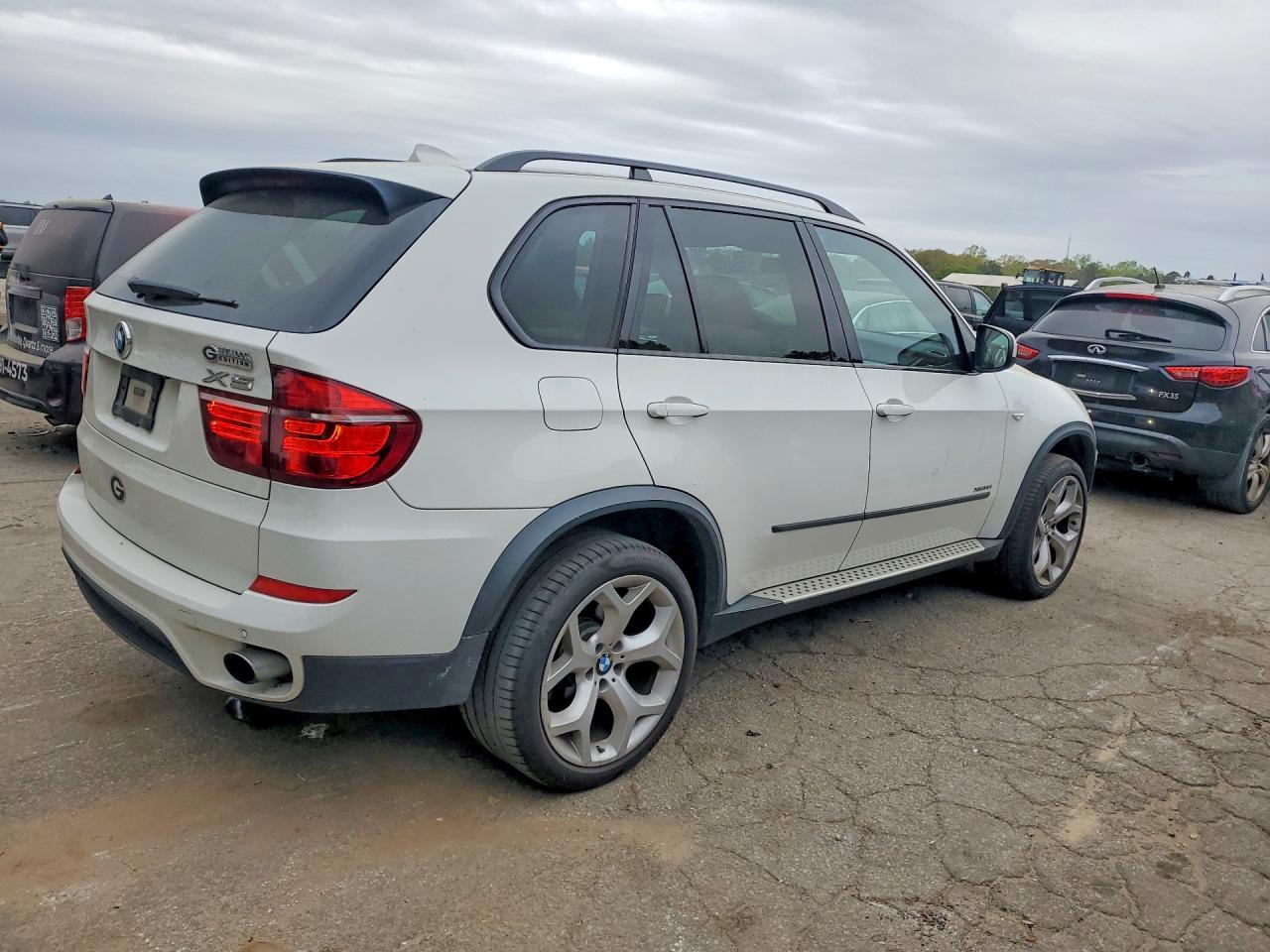 2013 BMW X5 xDrive35I - zdjęcie 3