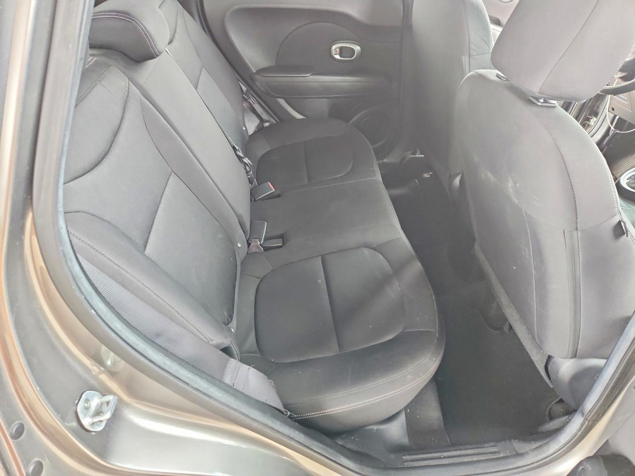 2015 Kia Soul Base - zdjęcie 10