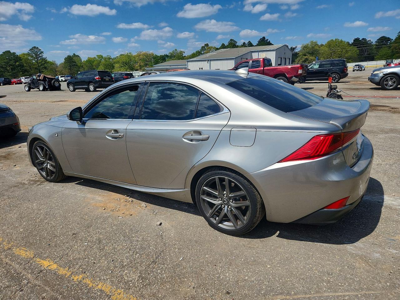 2017 Lexus Is 200T Base - zdjęcie 2