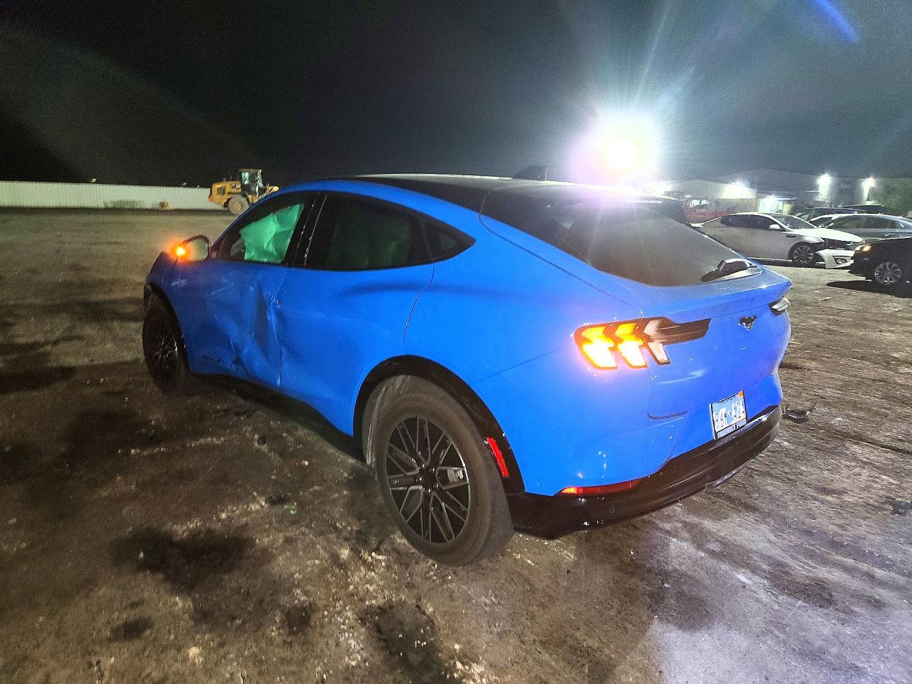 2024 Ford Mustang Mach-E Premium - zdjęcie 2