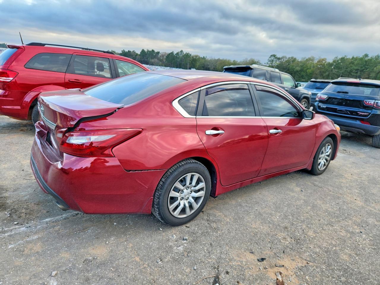 2018 Nissan Altima - zdjęcie 3