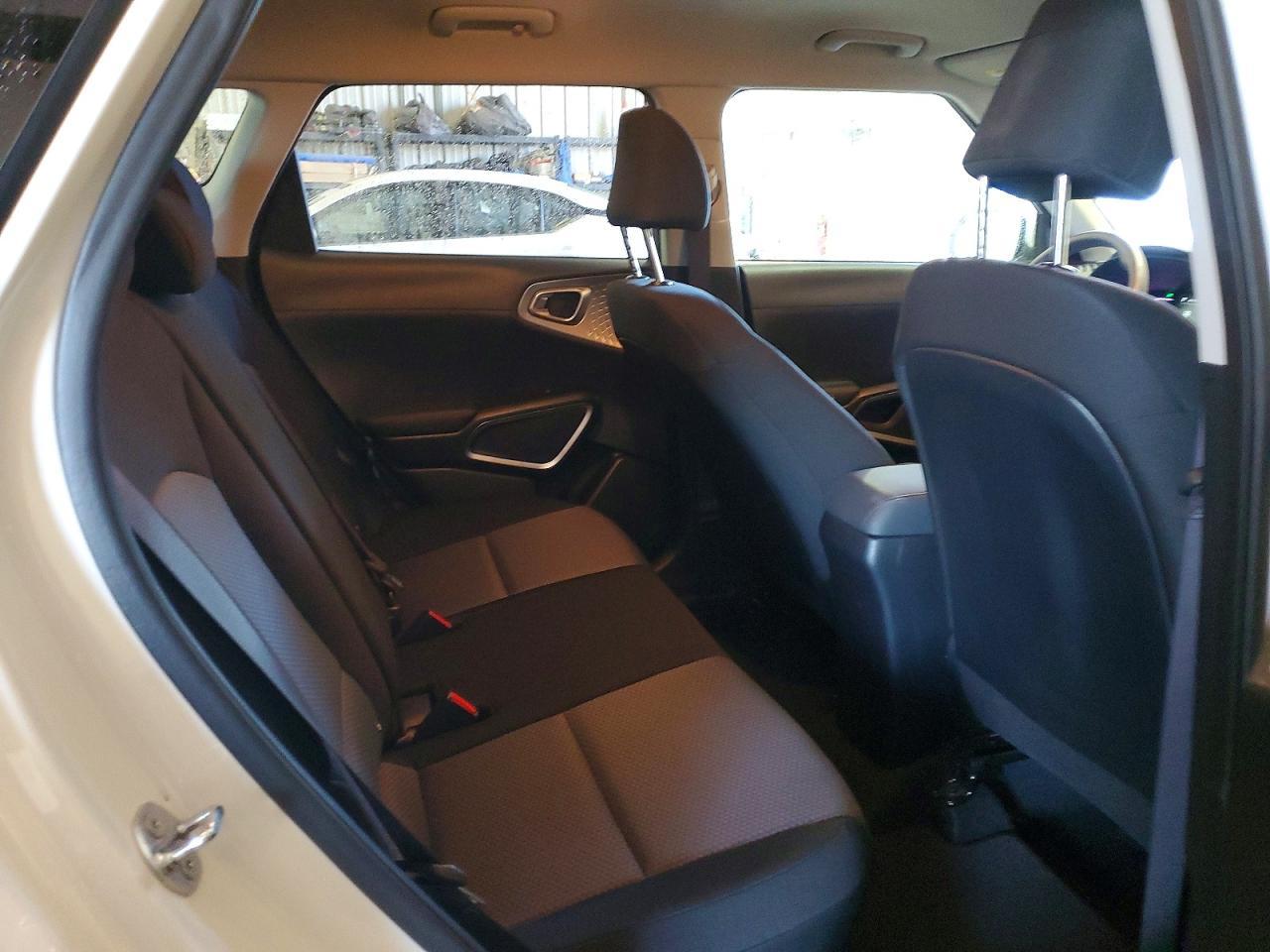 2025 Kia Soul Lx - zdjęcie 11