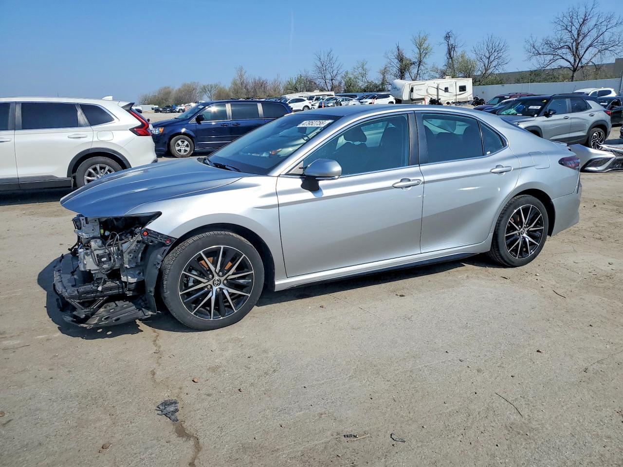 2024 Toyota Camry Se - zdjęcie główne