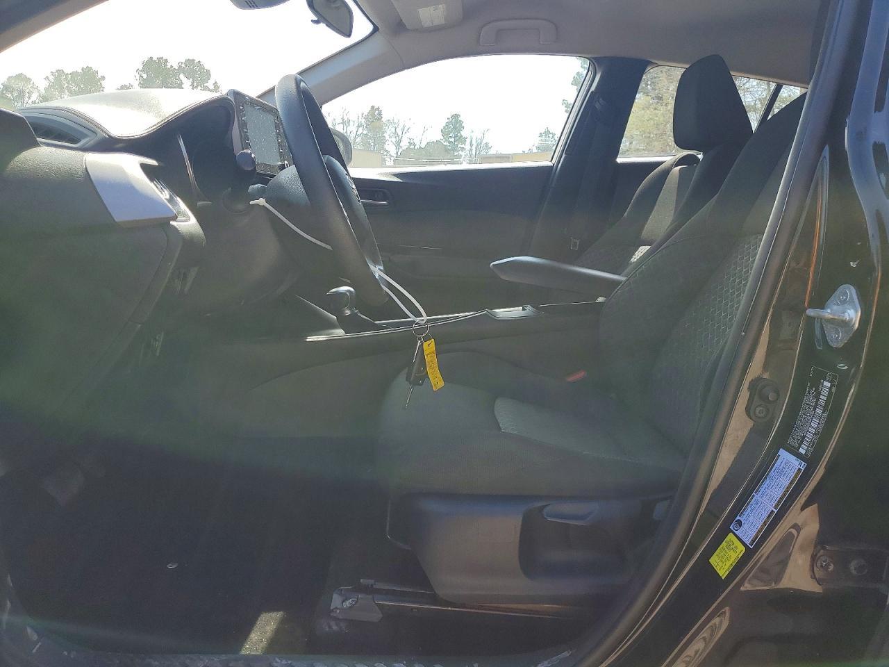 2021 Toyota C-Hr Le - zdjęcie 7