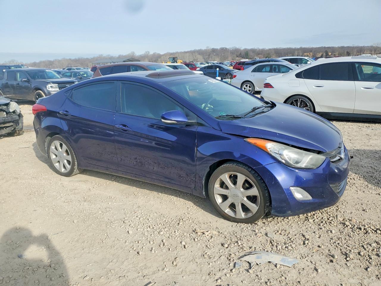 2016 Hyundai Elantra 4D - zdjęcie 4