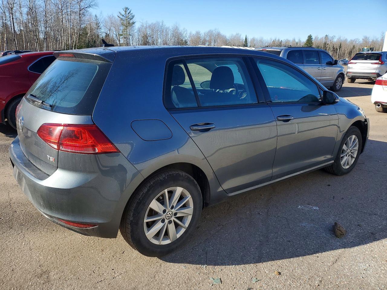 2016 Volkswagen Golf S - zdjęcie 3