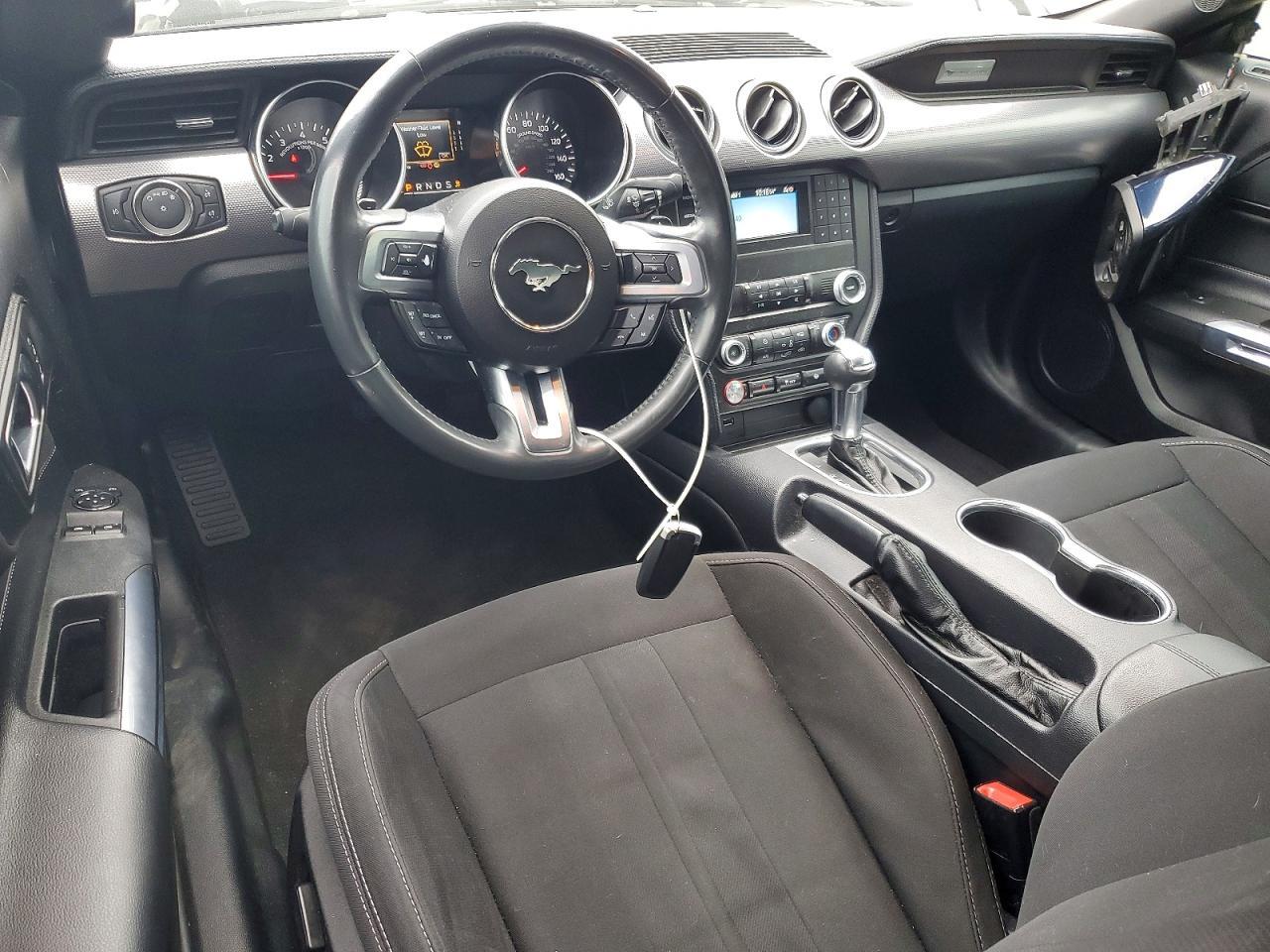 2021 Ford Mustang Gt - zdjęcie 8
