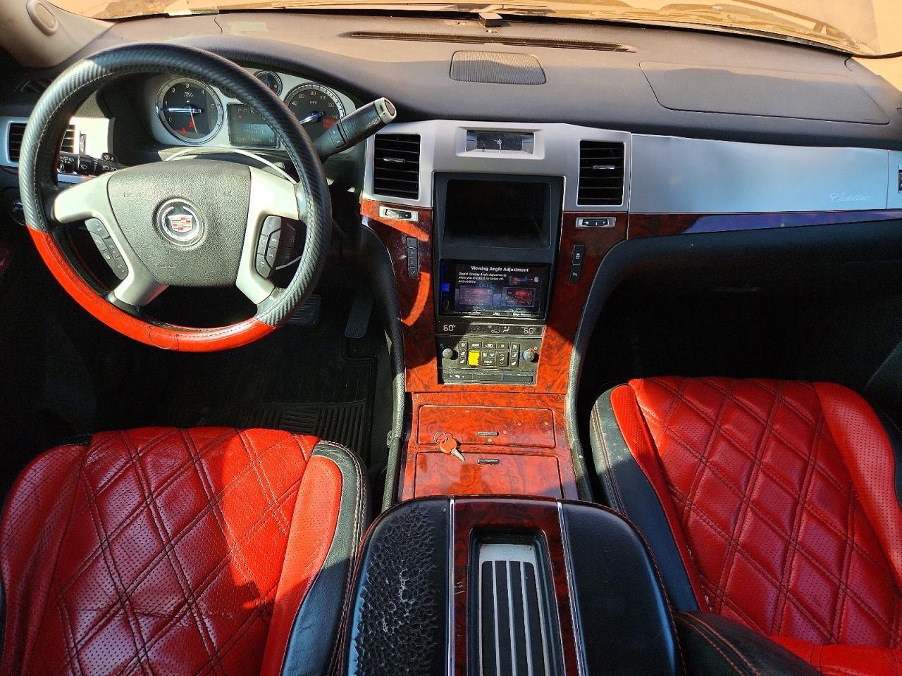 2013 Cadillac Escalade Luxury - zdjęcie 8