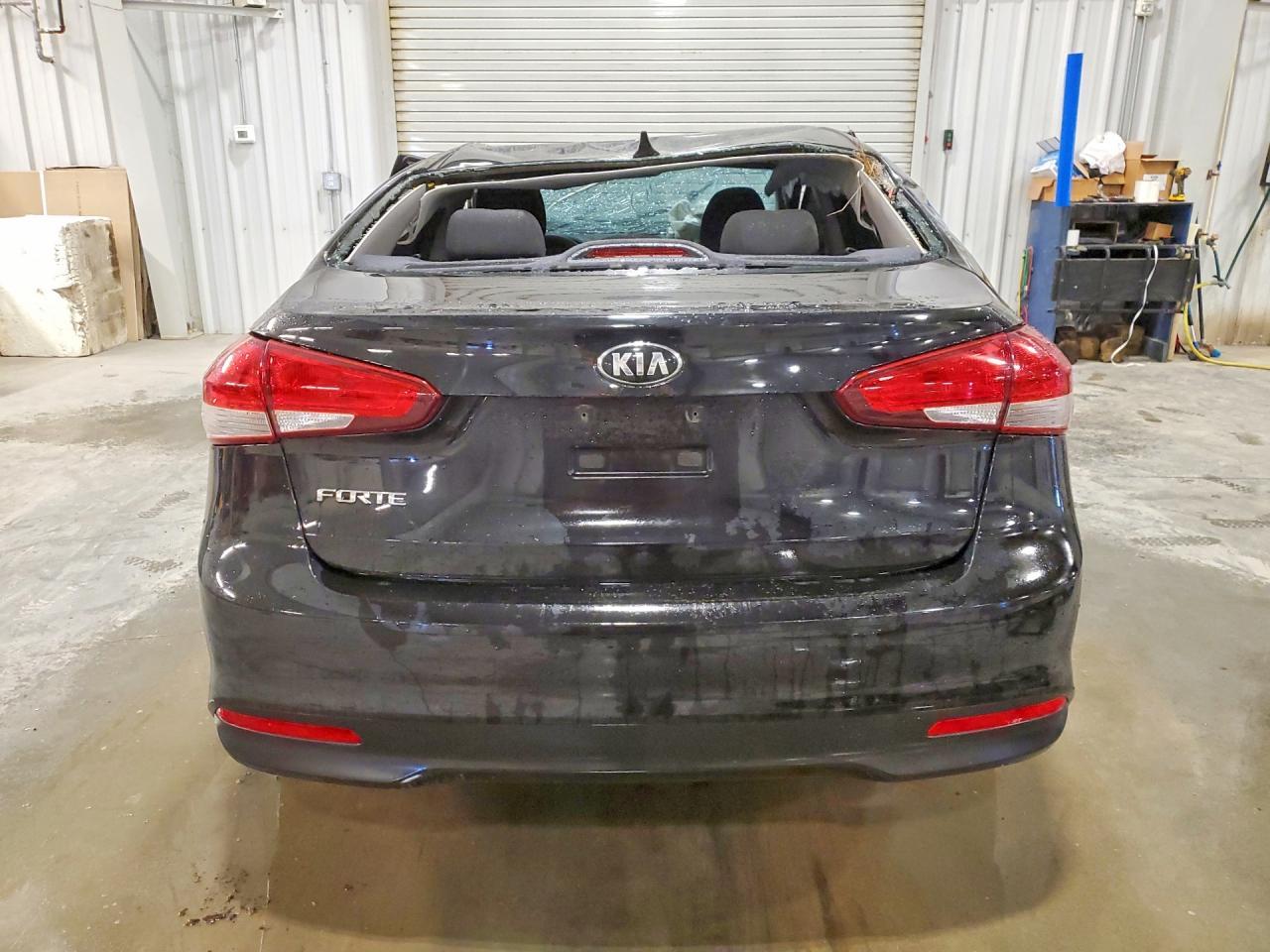 2017 Kia Forte - zdjęcie 6