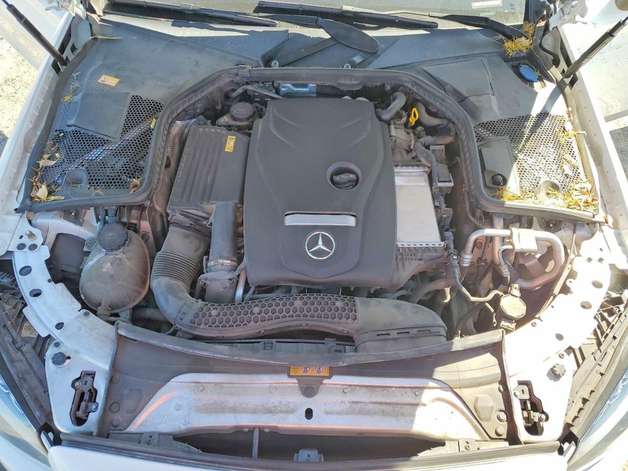 2017 Mercedes-Benz C 300 - zdjęcie 11