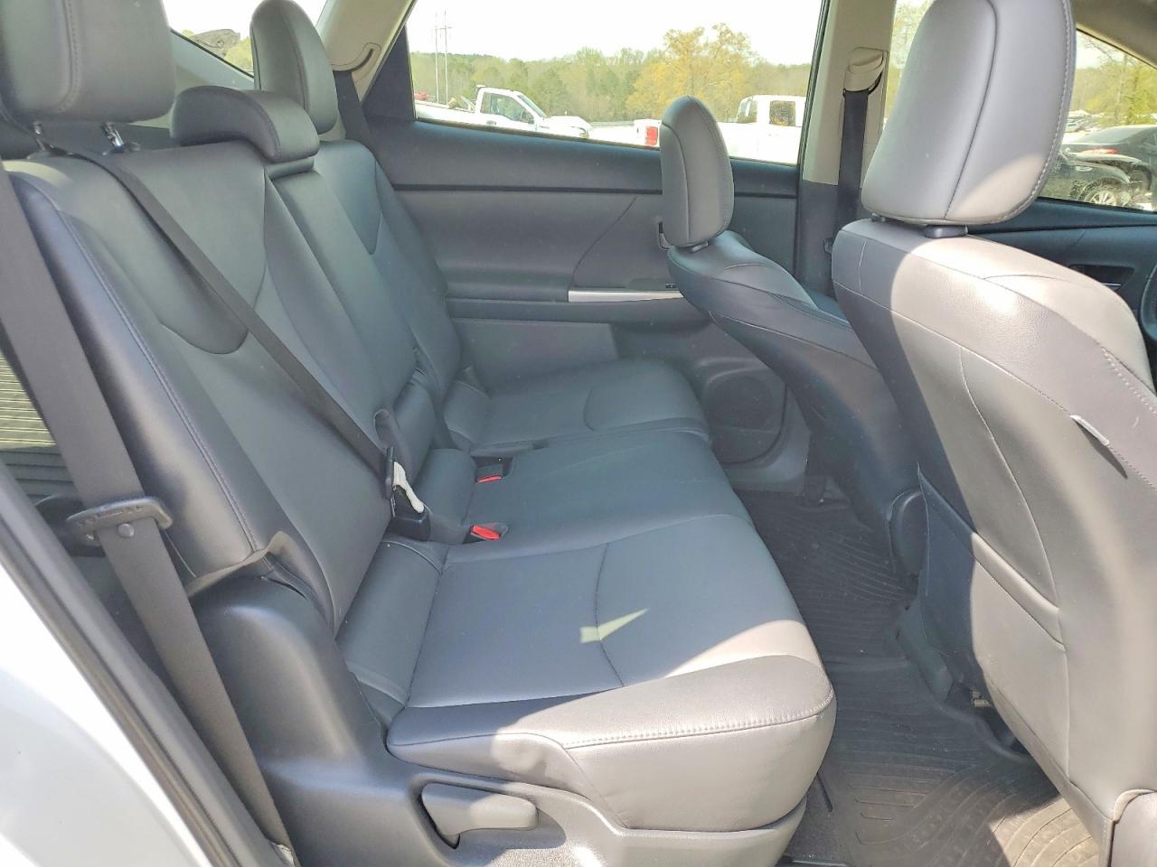 2013 Toyota Prius V Five - zdjęcie 10