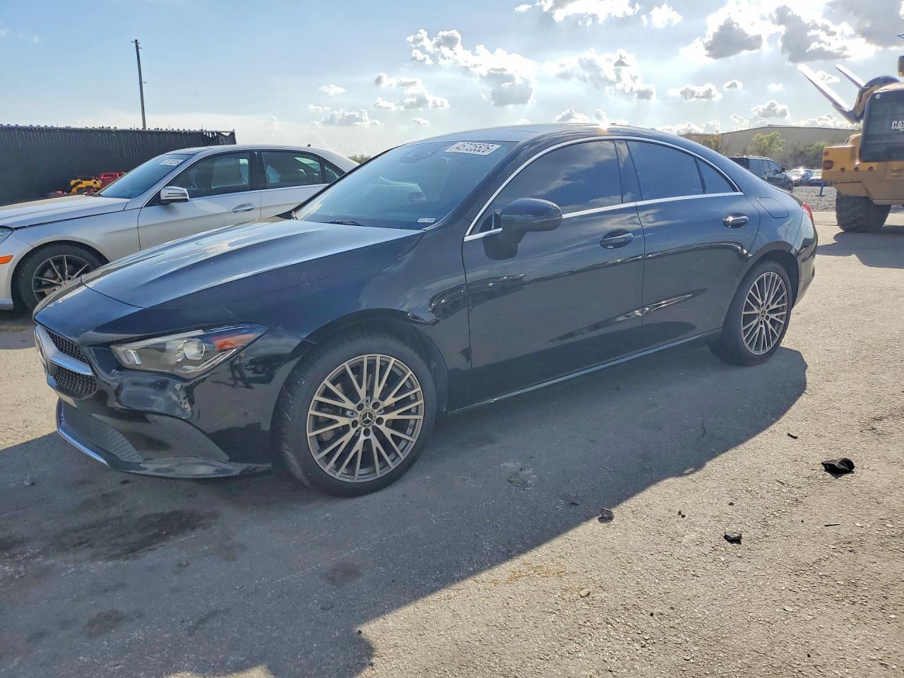 2020 Mercedes-Benz Cla 250 - zdjęcie główne