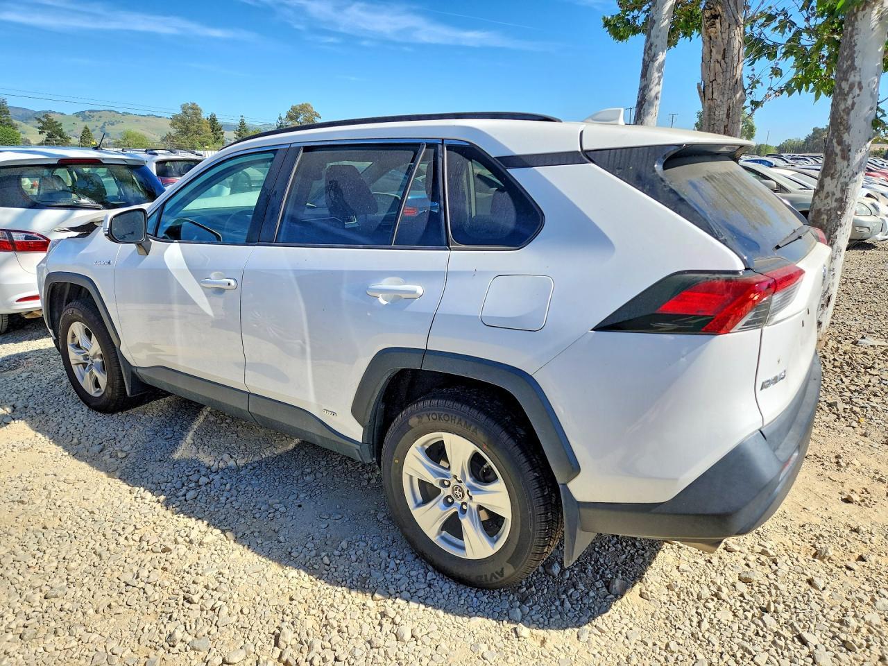 2019 Toyota Rav4 Hybrid Xle - zdjęcie 2