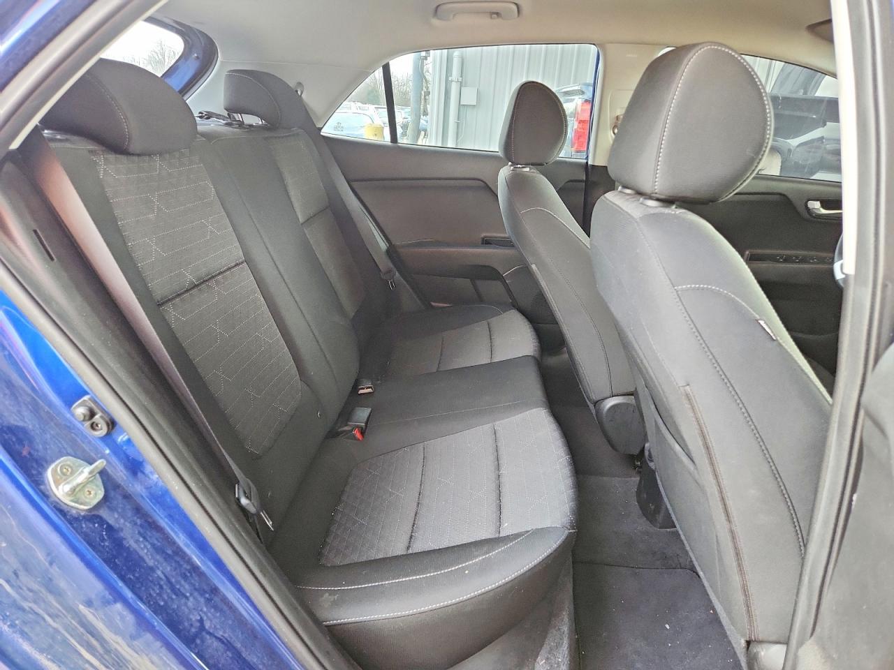 2018 Kia Rio 5-Door S - zdjęcie 10