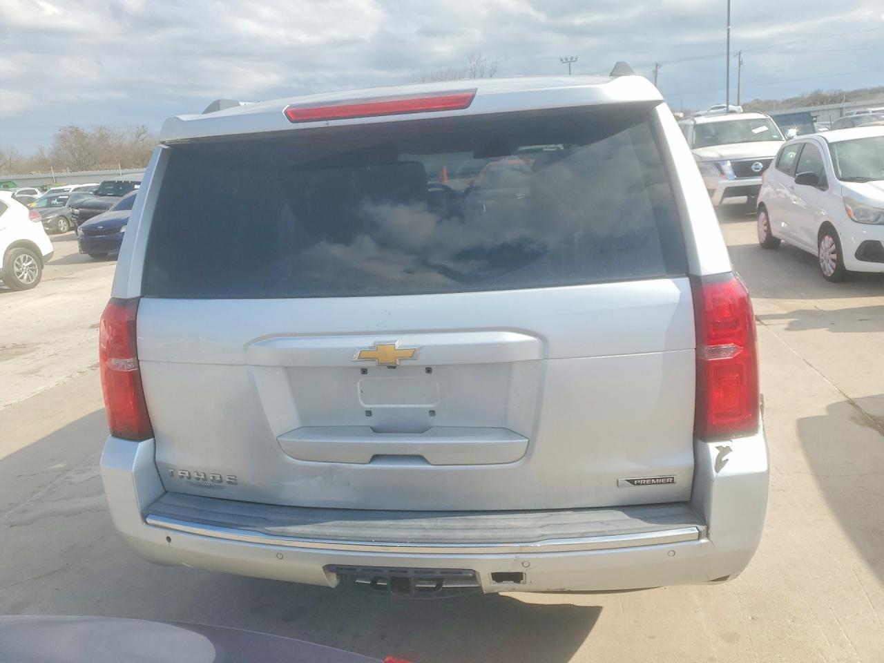 2018 Chevrolet Tahoe C1500 Premier - zdjęcie 6