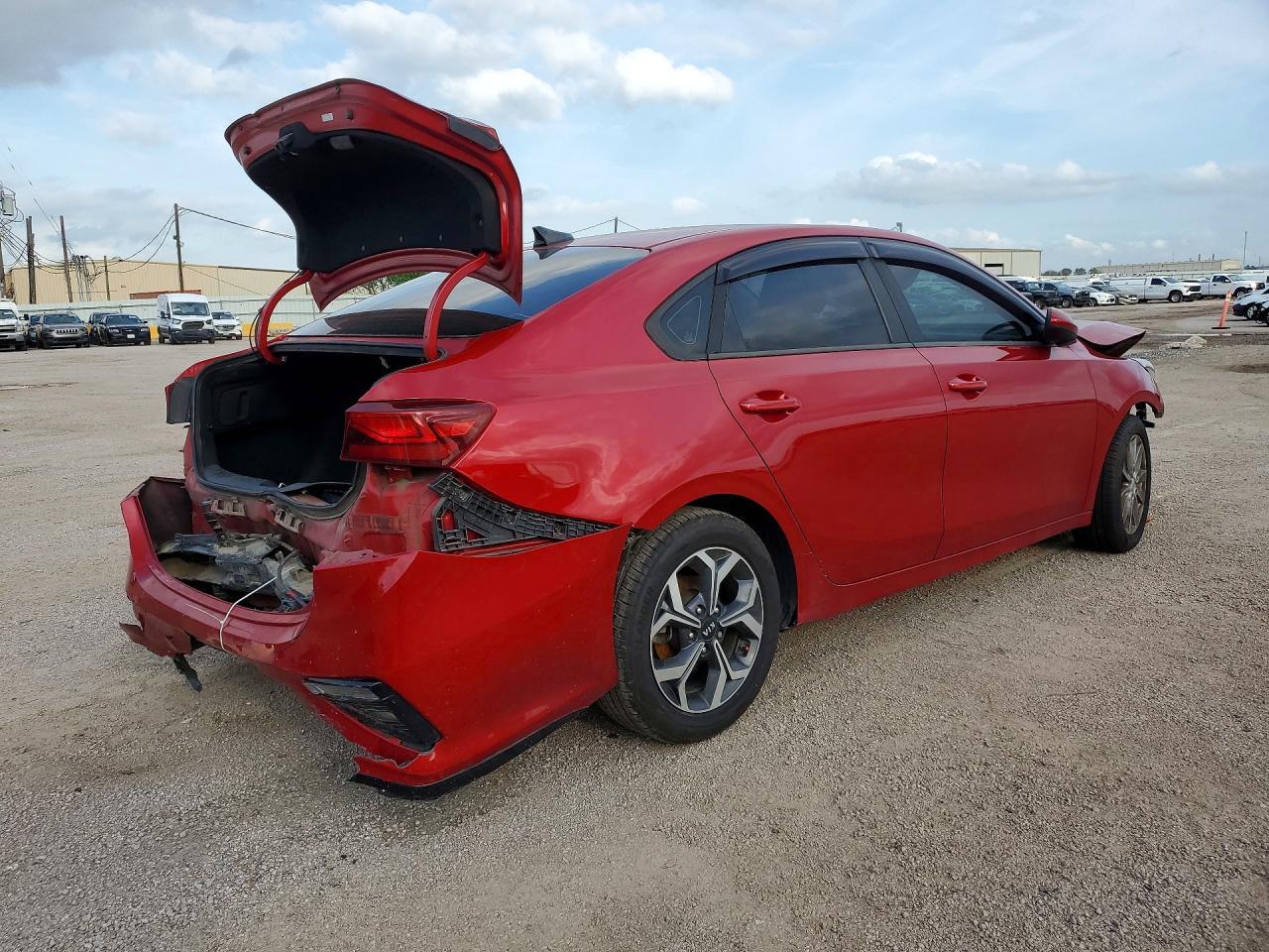 2020 Kia Forte Lxs - zdjęcie 3