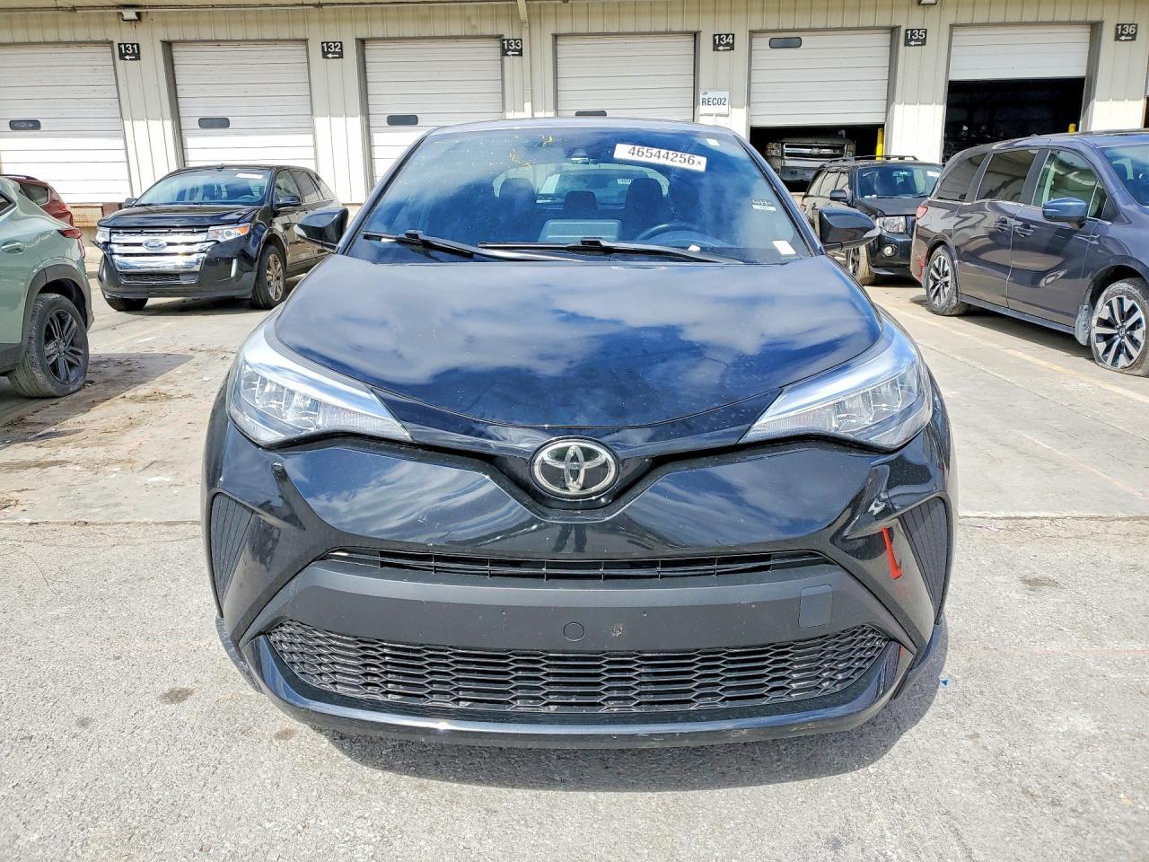 2020 Toyota C-Hr Xle - zdjęcie 5