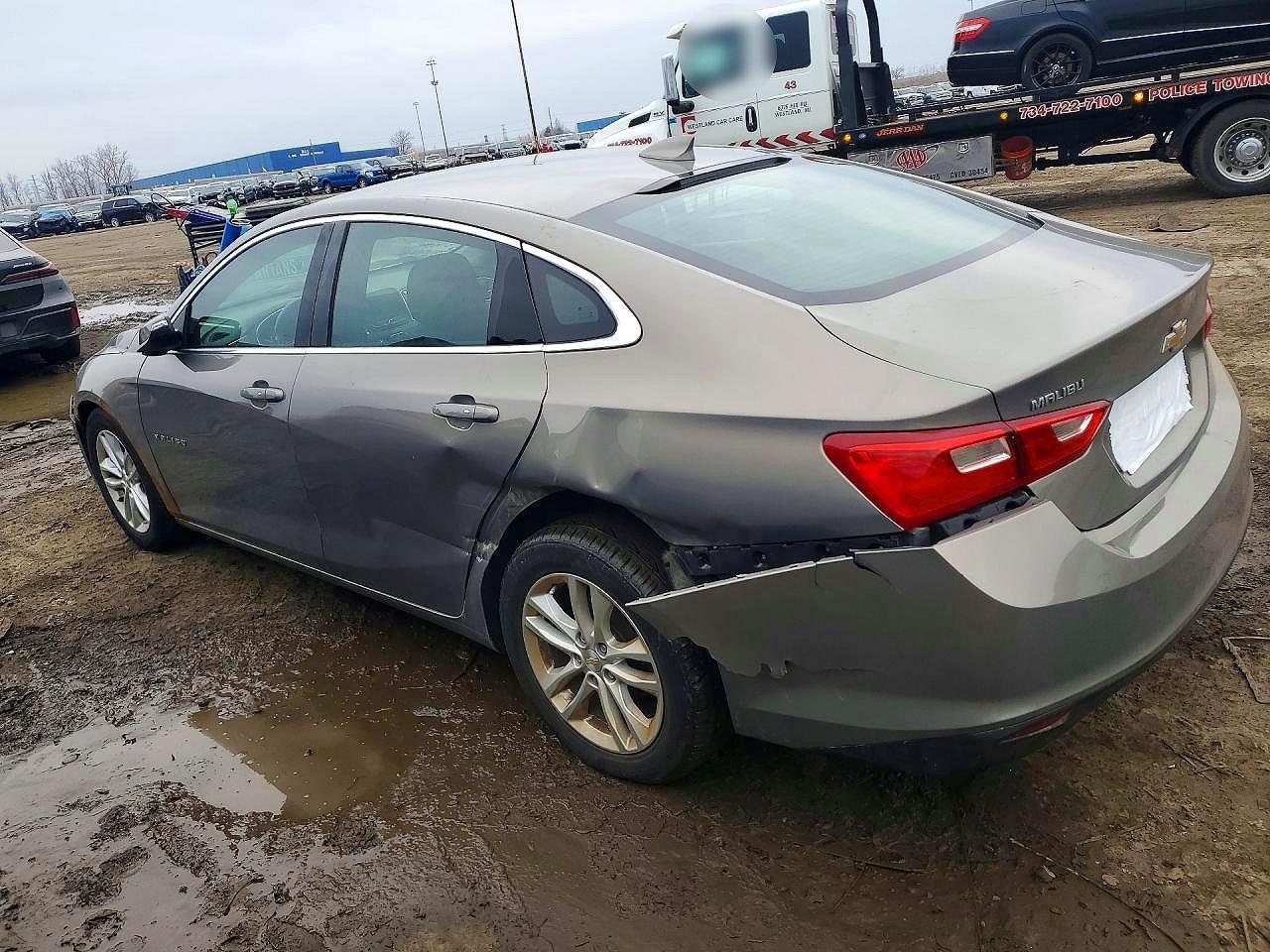 2017 Chevrolet Malibu Lt - zdjęcie 2