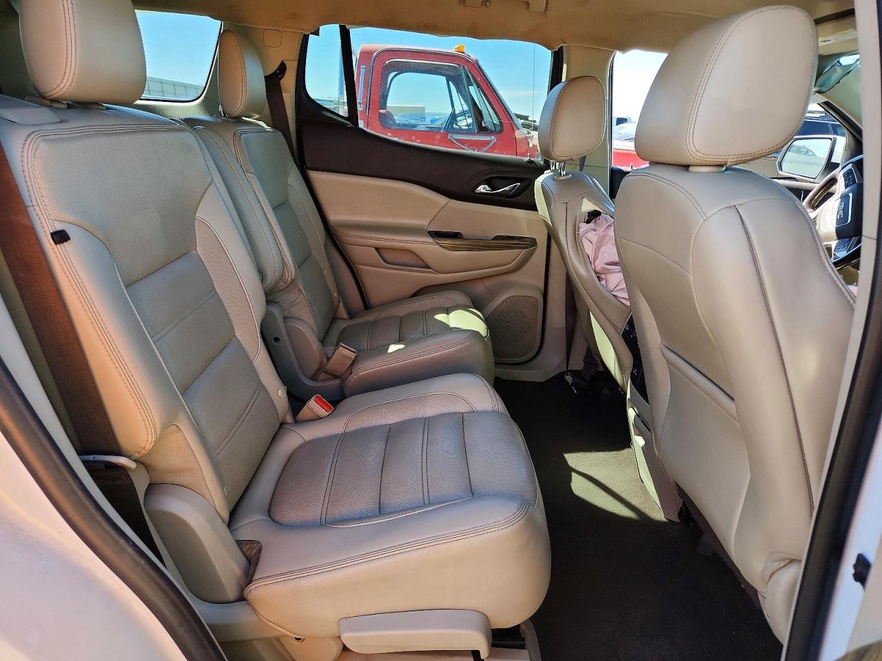2019 GMC Acadia Denali - zdjęcie 11