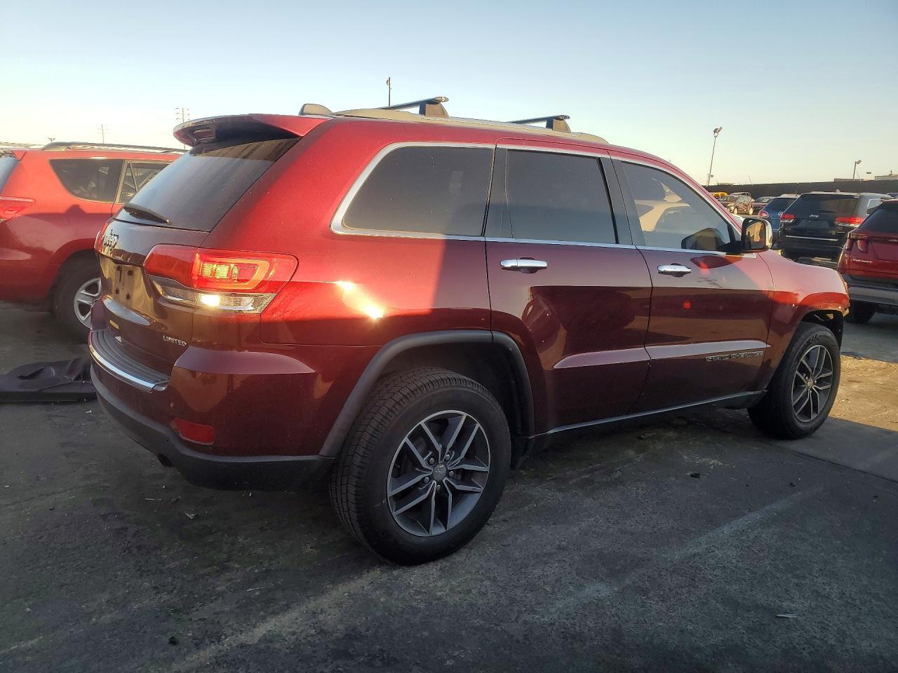 2018 Jeep Grand Cherokee Limited - zdjęcie 3