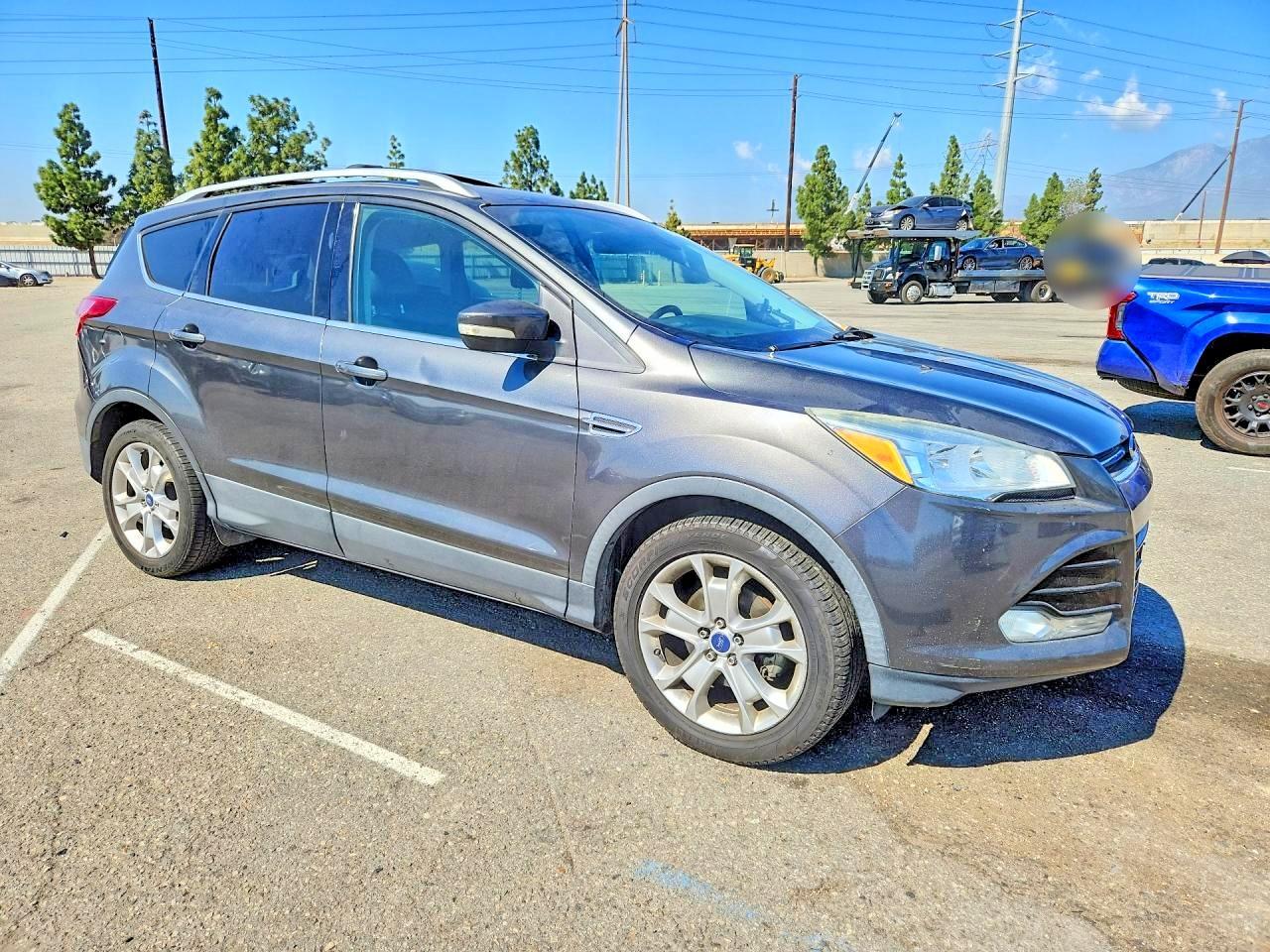 2016 Ford Escape Titanium - zdjęcie 4