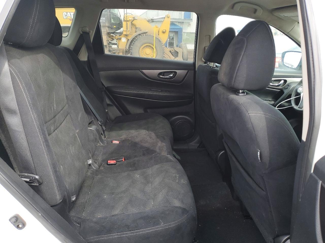 2016 Nissan Rogue S - zdjęcie 10