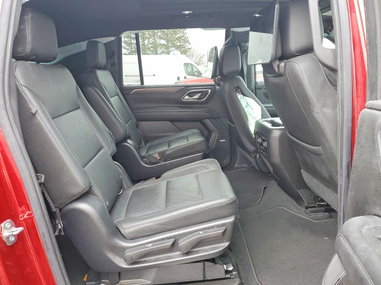 2021 Chevrolet Suburban K1500 Lt - zdjęcie 11