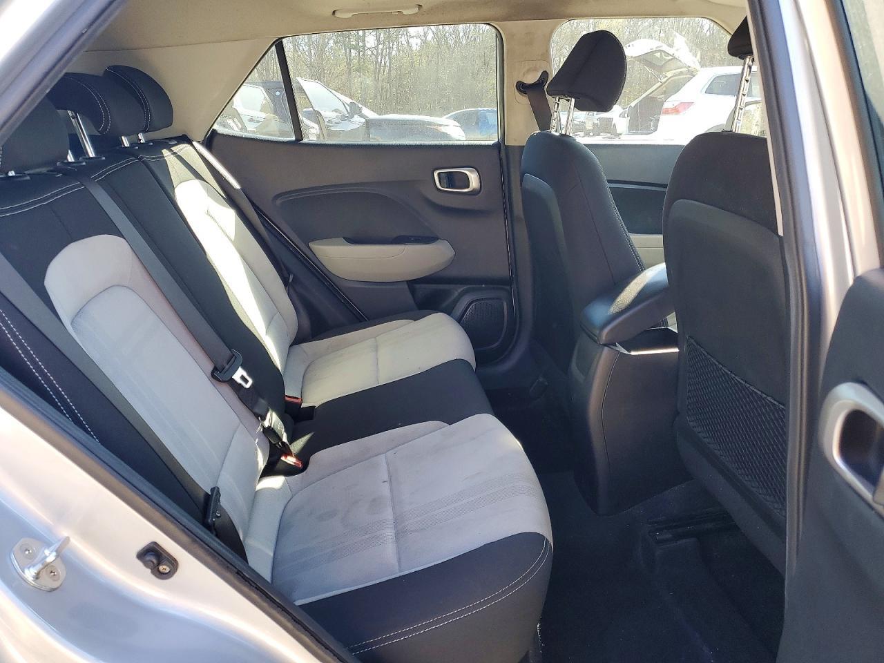 2021 Hyundai Venue Sel - zdjęcie 11