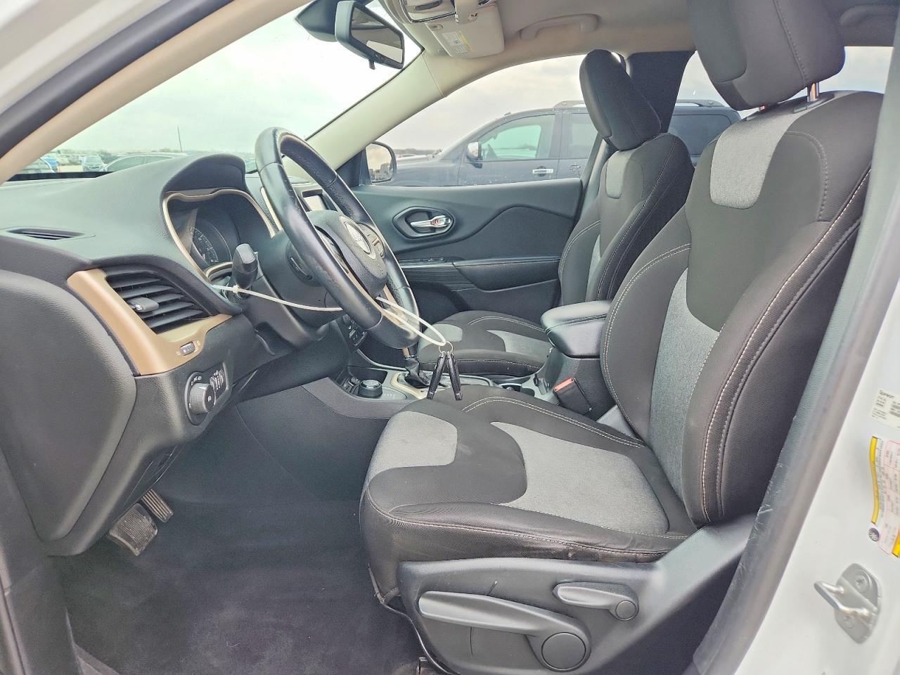 2014 Jeep Cherokee Latitude - zdjęcie 7