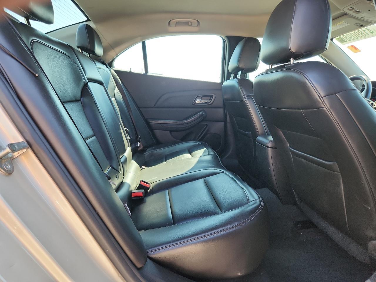 2014 Chevrolet Malibu - zdjęcie 10