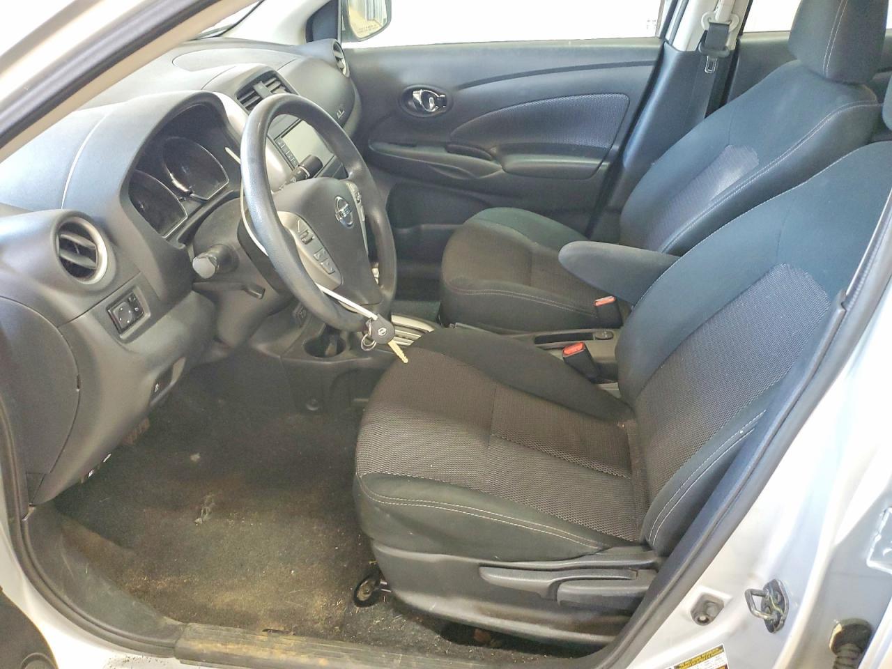 2019 Nissan Versa Sv - zdjęcie 7