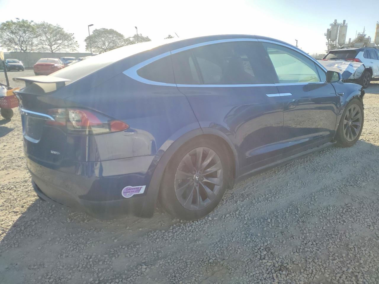 2018 Tesla Model X - zdjęcie 3
