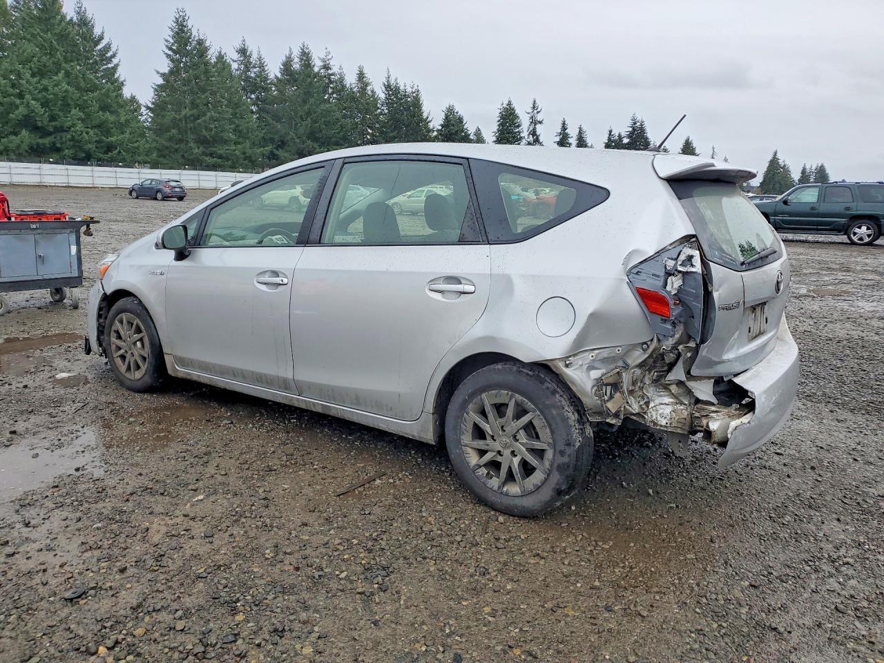 2016 Toyota Prius V Two - zdjęcie 2