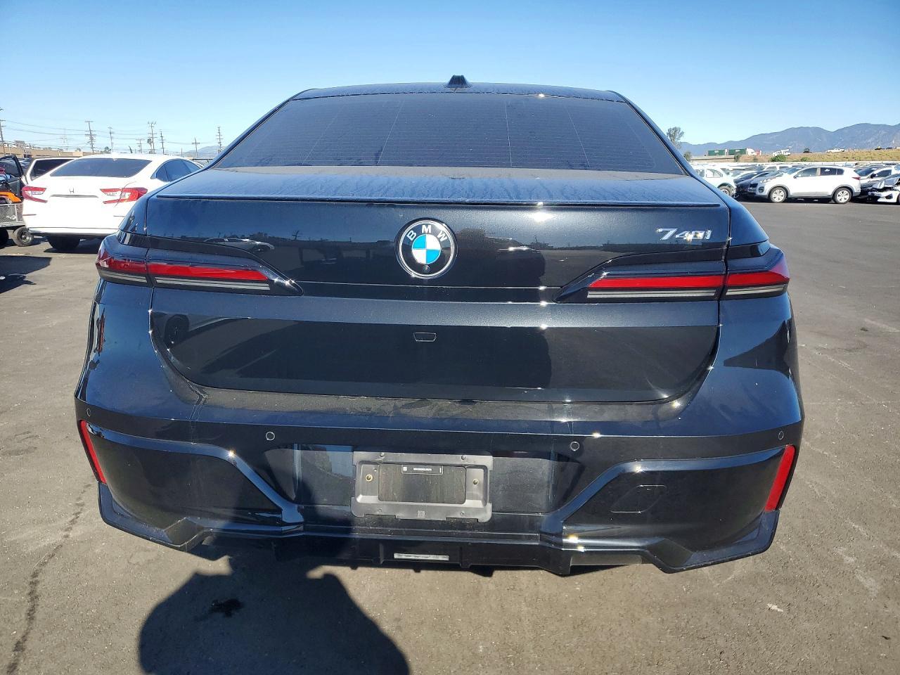 2025 BMW 740 I - zdjęcie 6