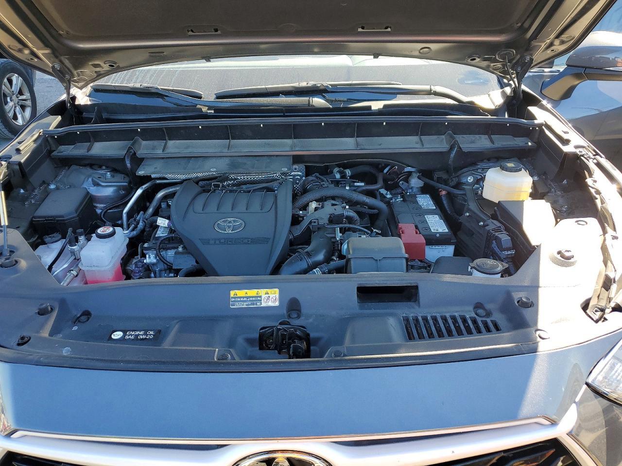2025 Toyota Highlander Xle - zdjęcie 12