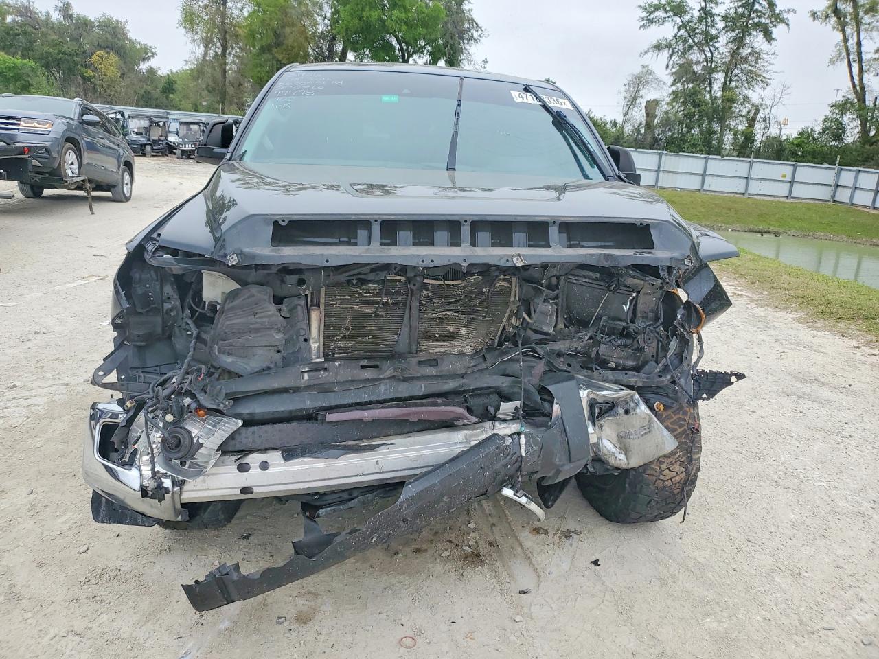 2021 Toyota Tundra Sr5 - zdjęcie 5