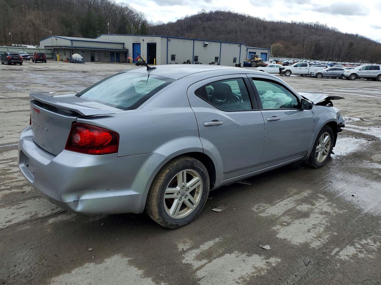 2014 Dodge Avenger Se - zdjęcie 3