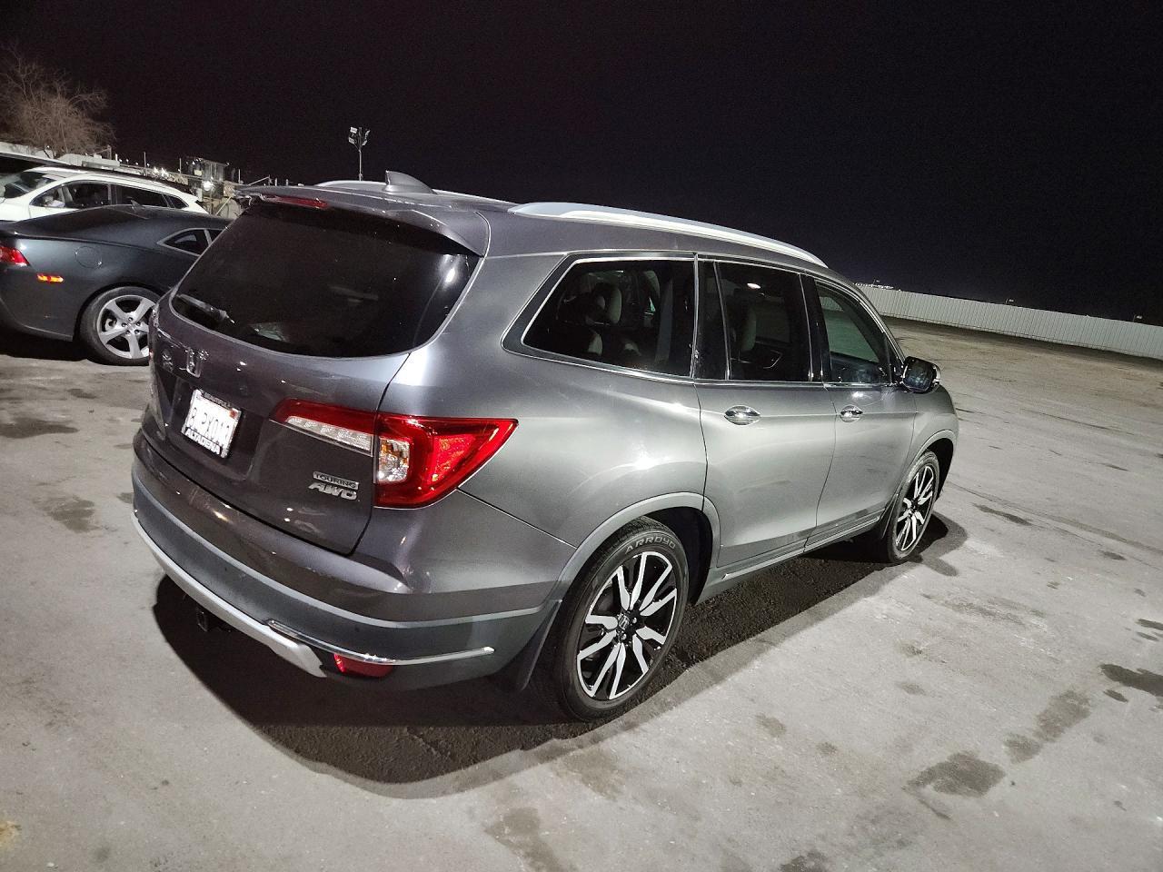 2019 Honda Pilot Touring - zdjęcie 3