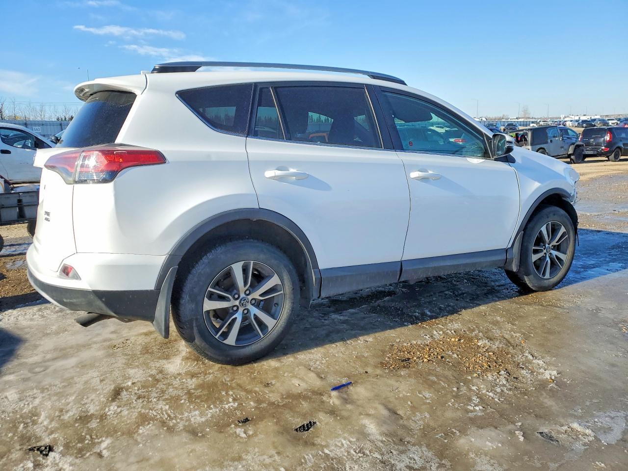 2018 Toyota Rav4 Xle - zdjęcie 3