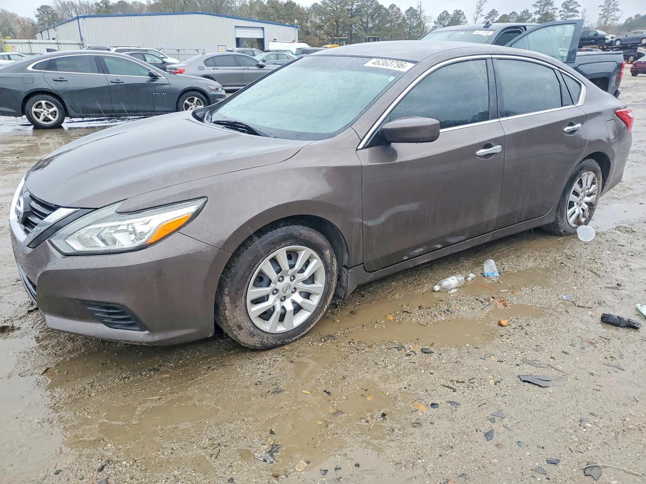 2016 Nissan Altima - zdjęcie główne