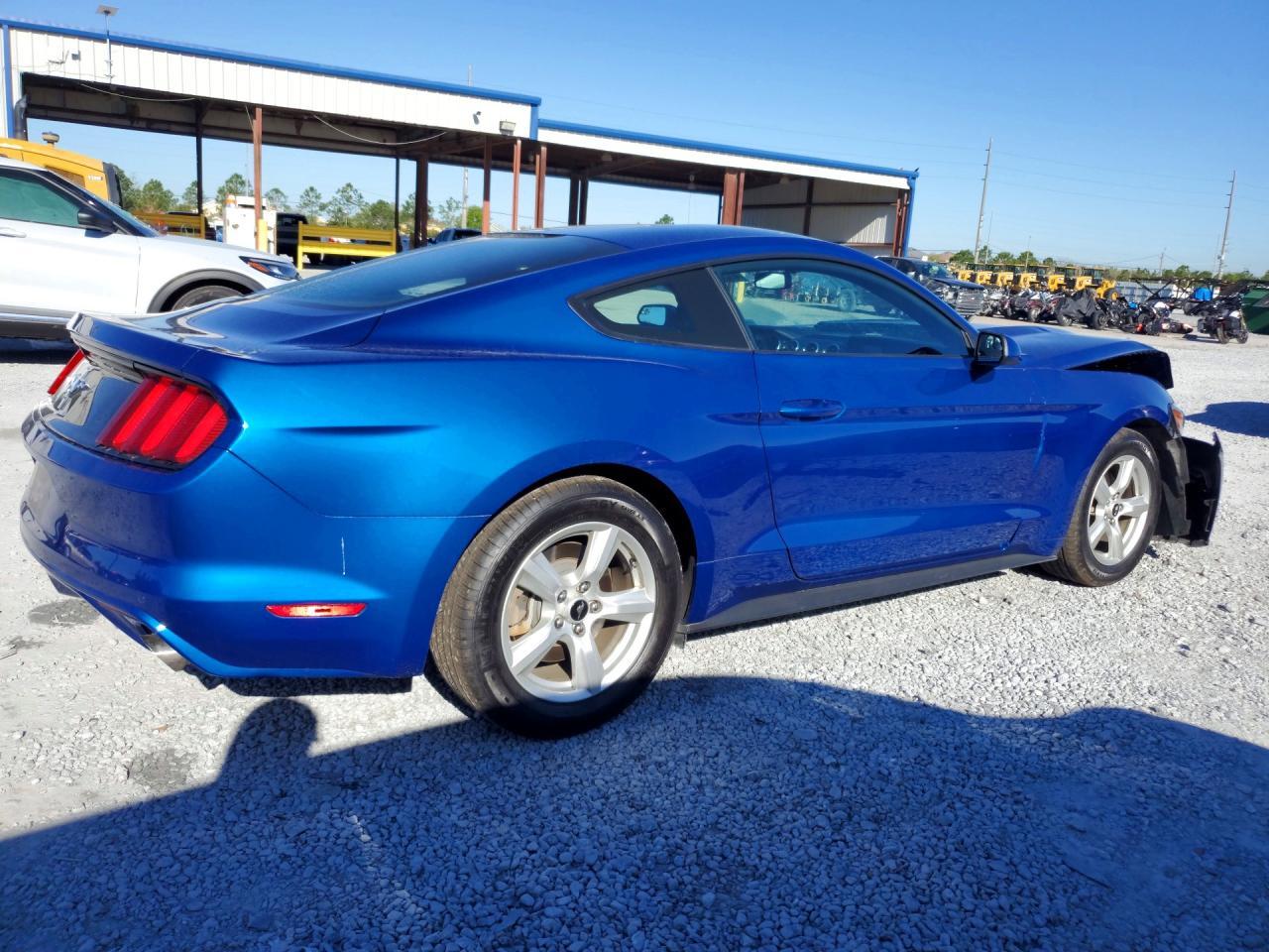 2017 Ford Mustang - zdjęcie 3