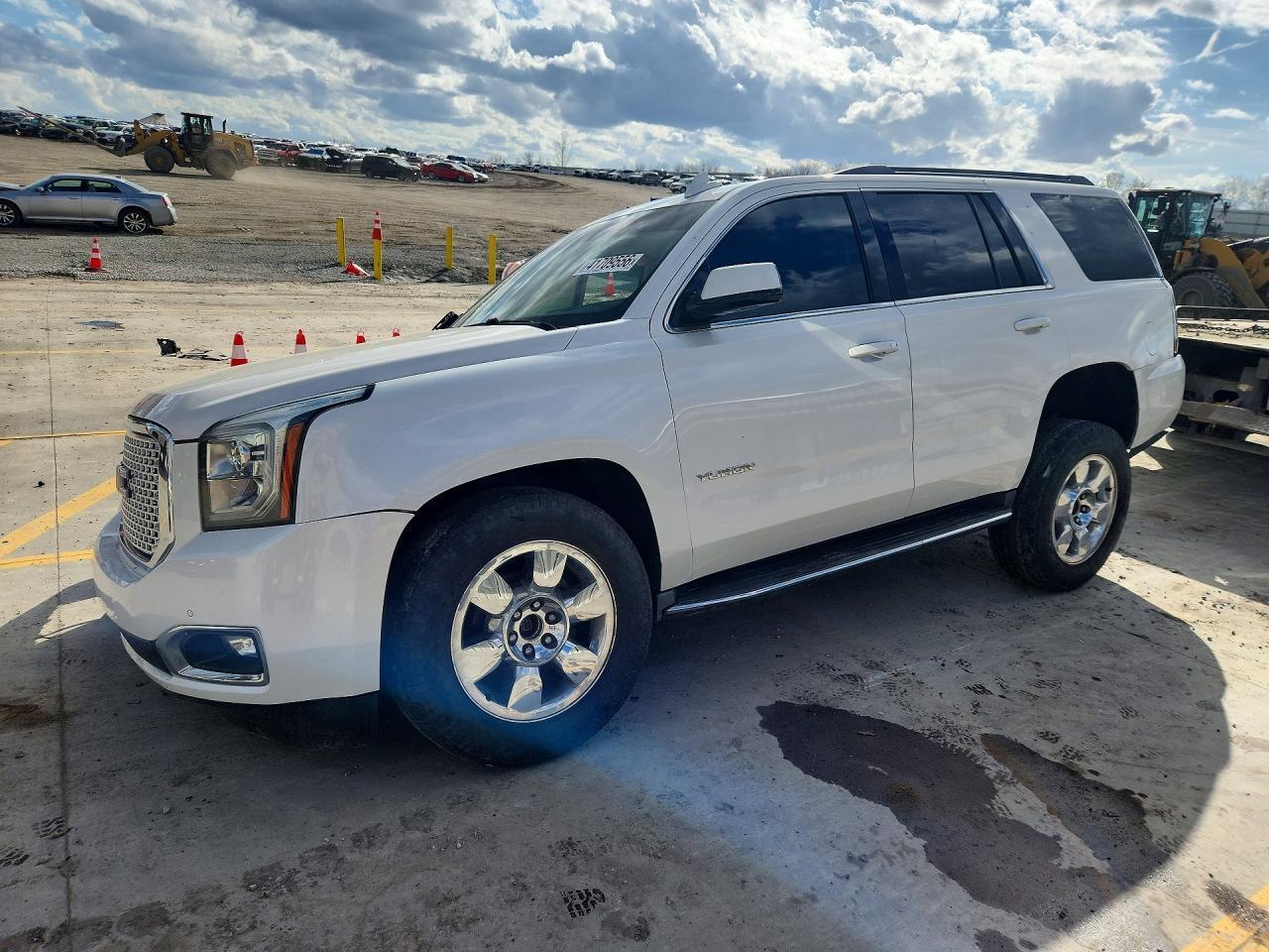 2016 GMC Yukon Slt - zdjęcie główne