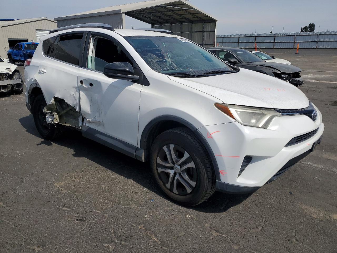 2016 Toyota Rav4 Le - zdjęcie 4