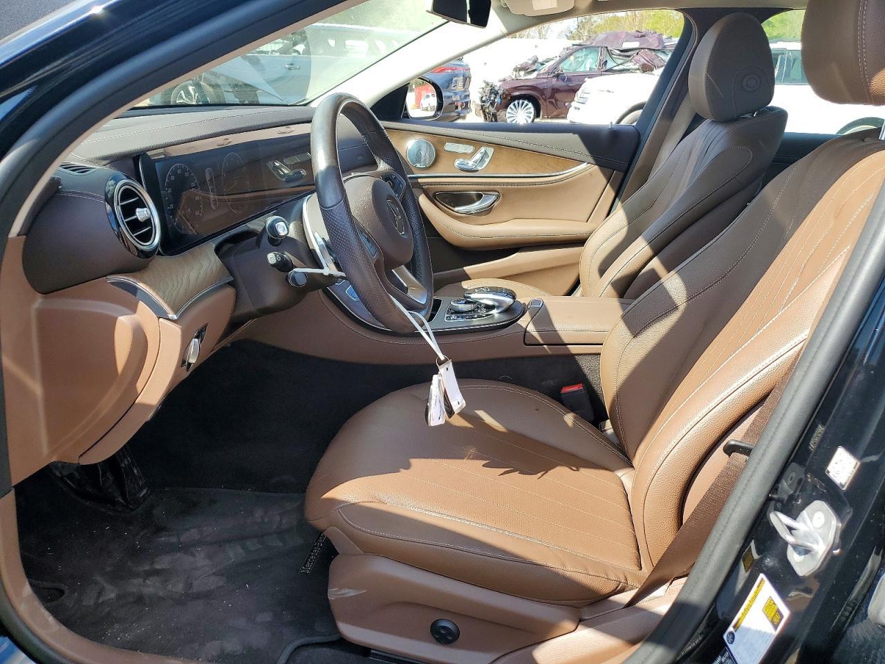 2018 Mercedes-Benz E 300 4Matic - zdjęcie 7