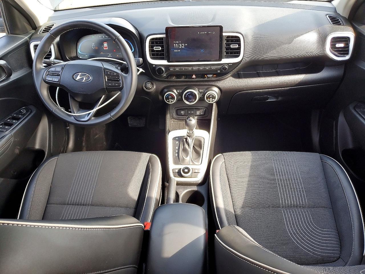 2023 Hyundai Venue Limited - zdjęcie 8