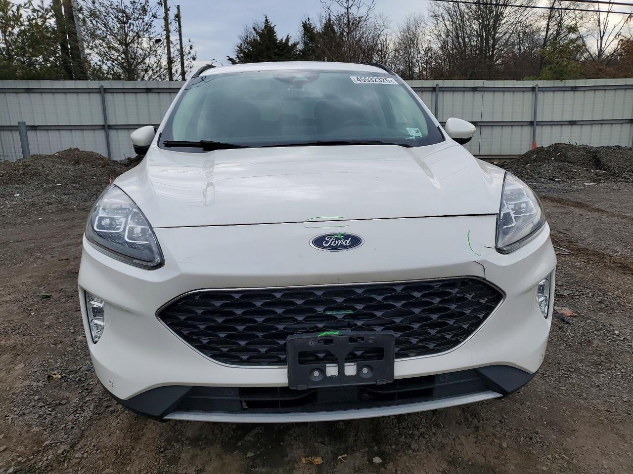 2020 Ford Escape Titanium - zdjęcie 5