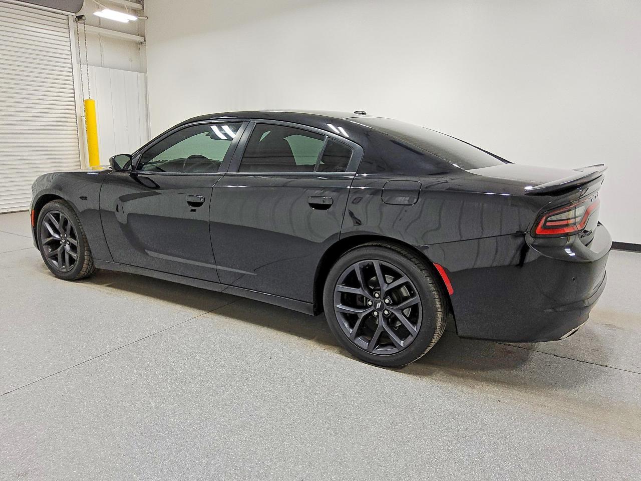 2019 Dodge Charger Sxt - zdjęcie 2