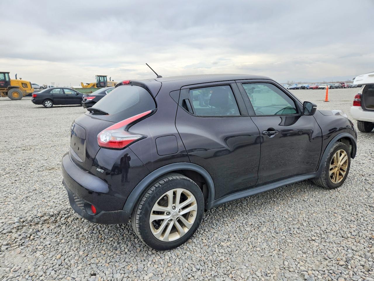 2015 Nissan Juke S - zdjęcie 3