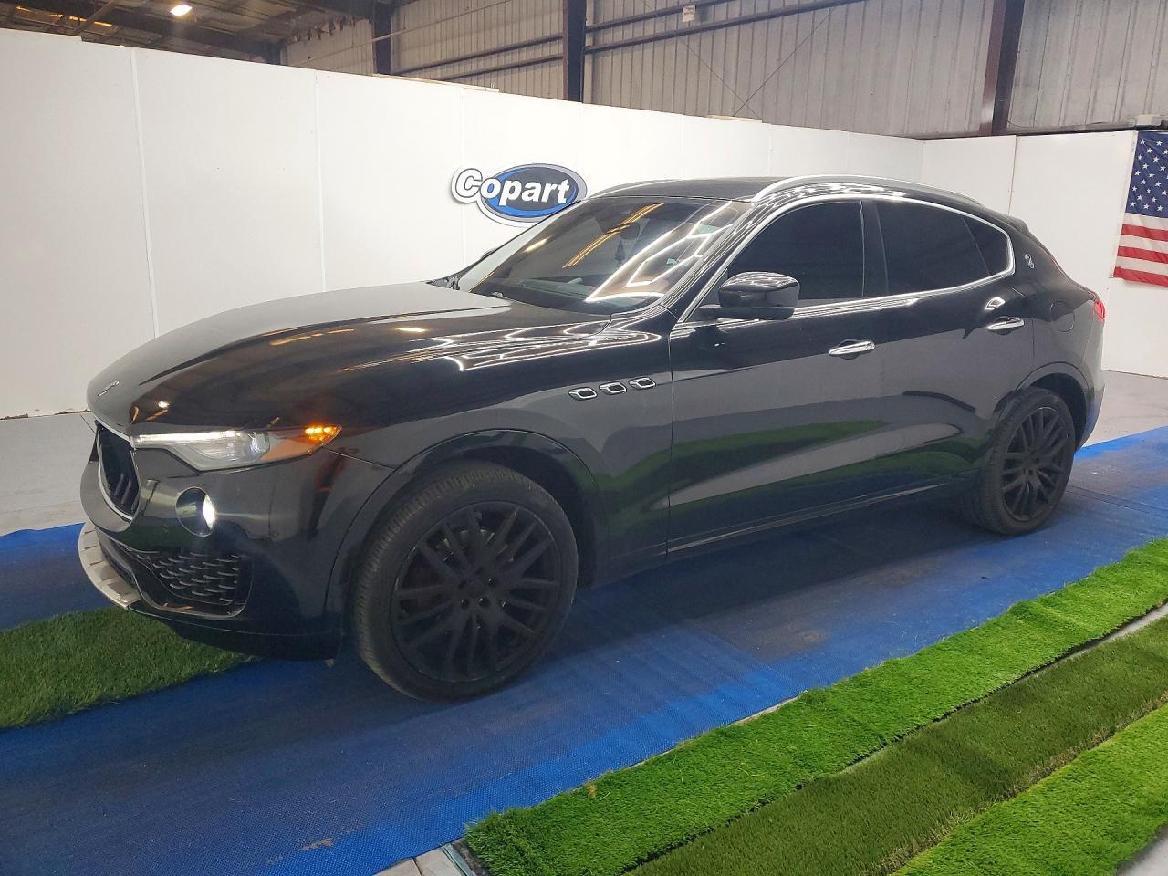 2017 Maserati Levante Luxury - zdjęcie główne